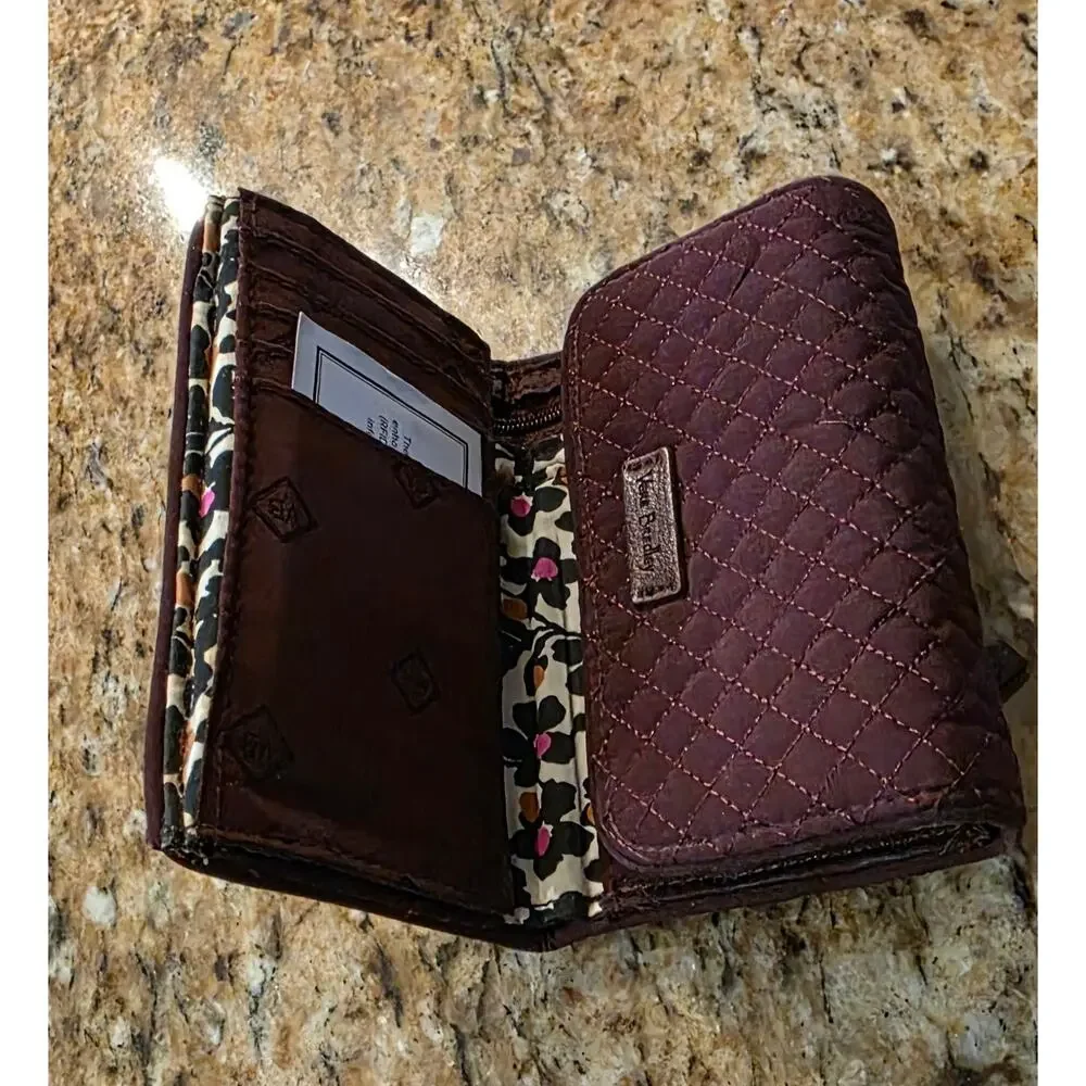 Vera Bradley Iconic RFID Riley Compact Wallet Trifold Burgandy NWOT - Picture 4 of 6